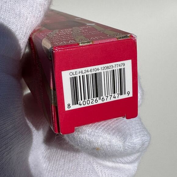 Ole Henriksen Pomegranate Fizz Pout Preserve Hydrating Peptide Lip Treatment - Picture 9 of 10